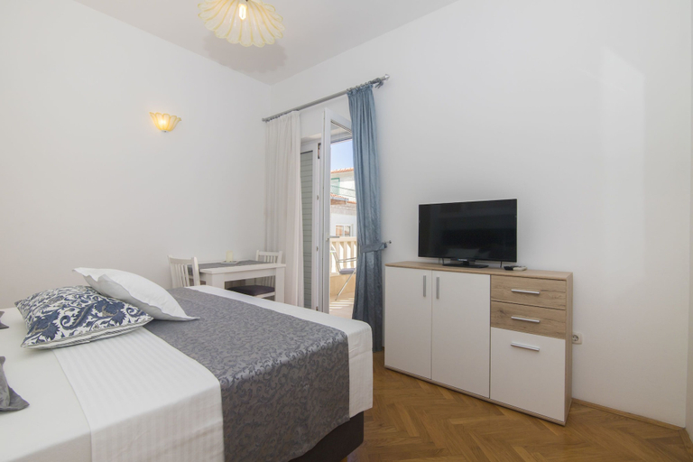 Bedroom 3, Apartments and Rooms Kapulica, Tučepi