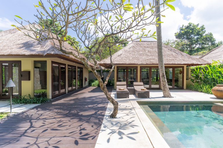 Swimming Pool 12