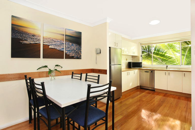 Dining Room 8