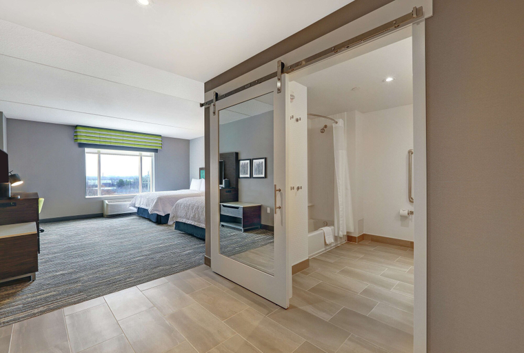 Bedroom 2, Hampton Inn by Hilton Peterborough, Peterborough