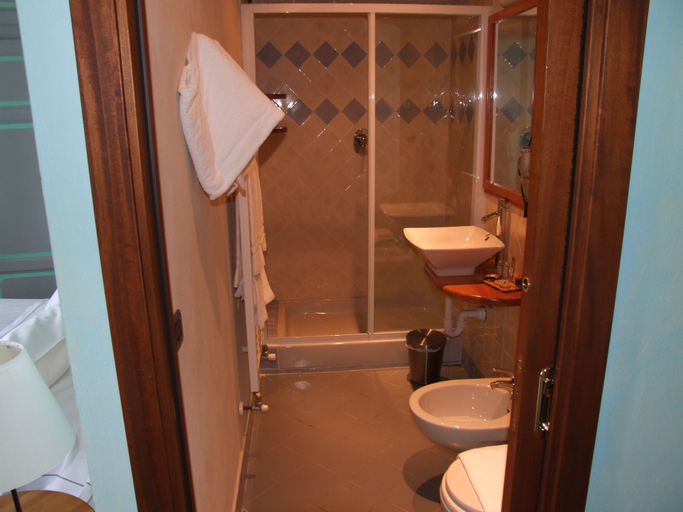 Bathroom 3, Locanda Chi Ghinn, Verbano-Cusio-Ossola