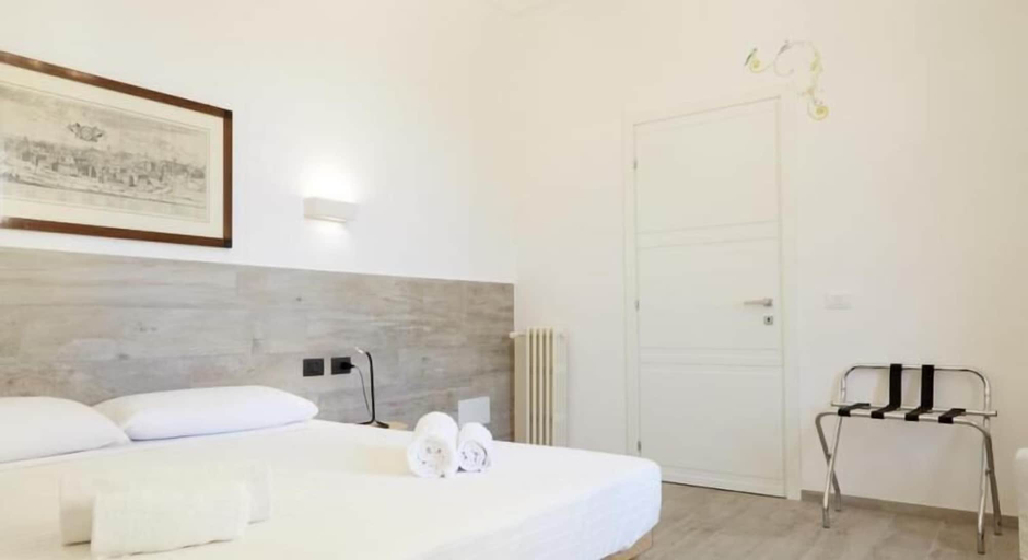 Bedroom 4, Raffaela's Suite & Rooms, Rome