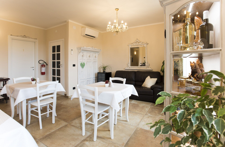 Food & Drinks 4, Villa Malvasio Piscina Suite Idromassaggio, Sassari