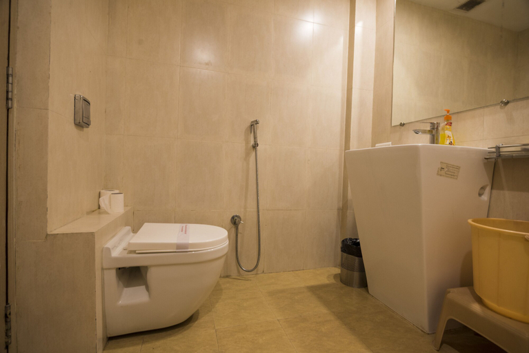 Bathroom 3, Palette Hotel Nisarga Bhopal, Bhopal