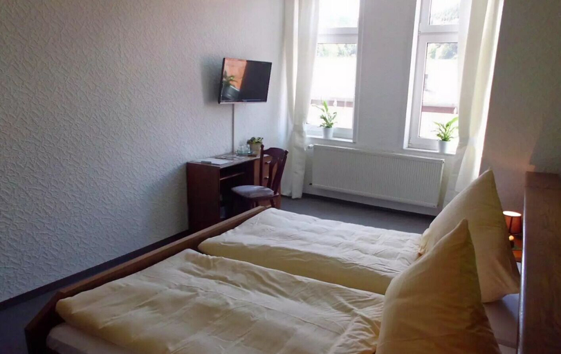 Bedroom 2, Hotel Garni Thüringer KloßTheater, Gotha