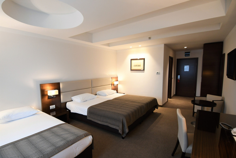 Bedroom 4, Hotel Aristos, Zagreb