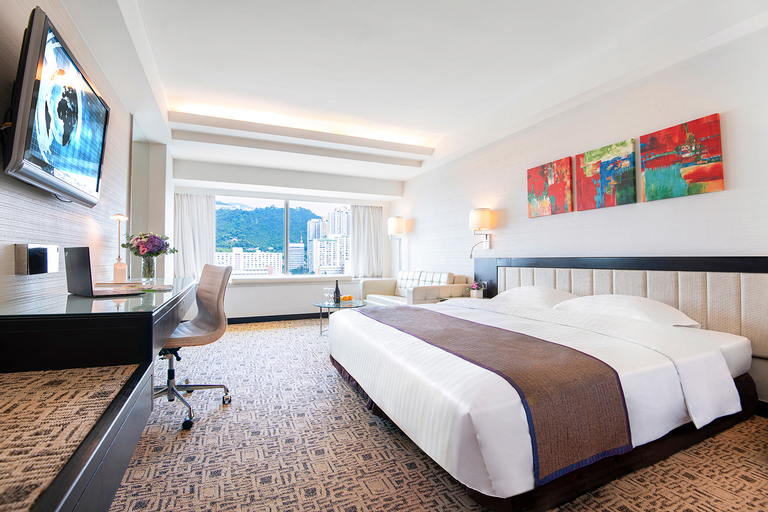 Bedroom 3, Regal Riverside Hotel, New Territories
