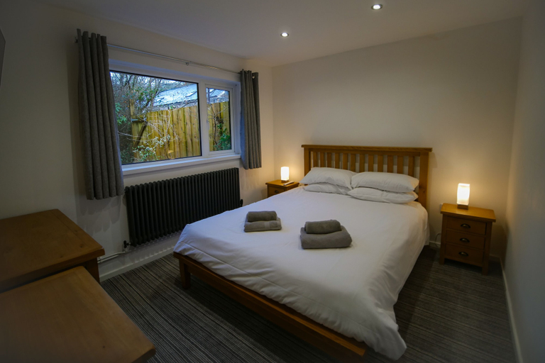 Bedroom, Canyon Cottage, Rhondda, Cynon, Taff