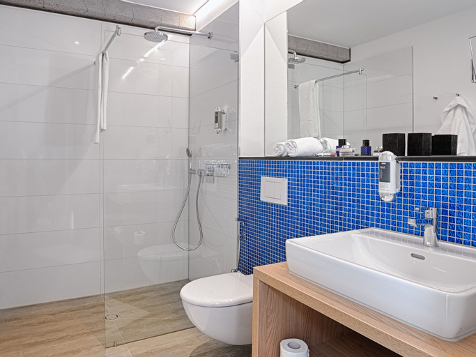 Bathroom 3