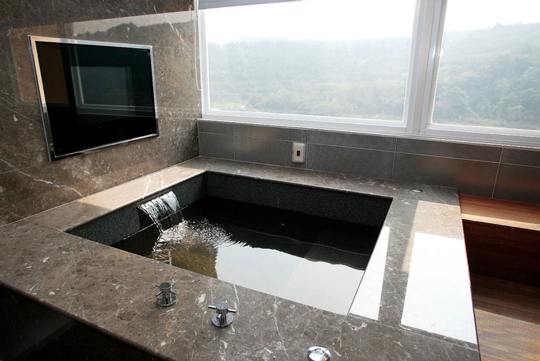 Bathroom 3
