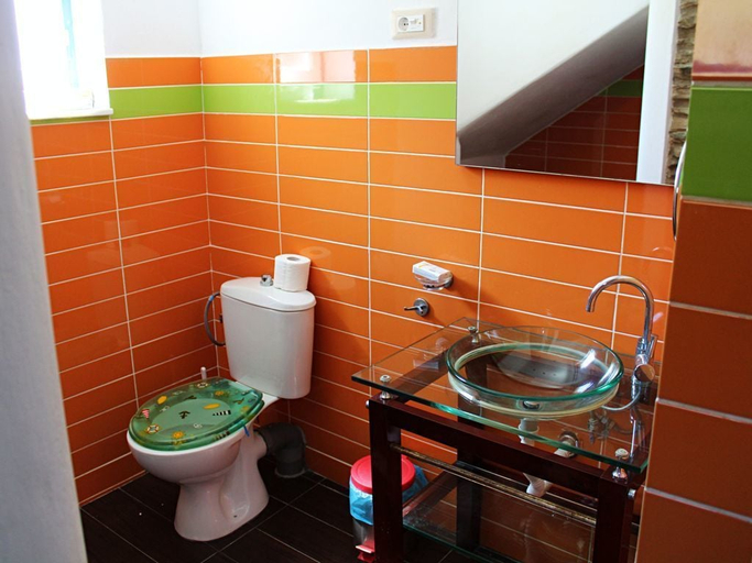 Bathroom 4, Villette Adonis, South Aegean