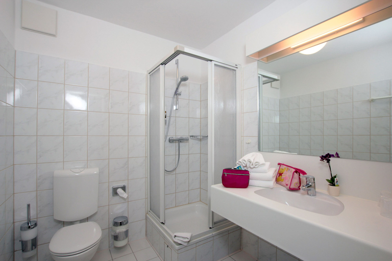 Bathroom 4, Park Hotel Sellin, Vorpommern-Rügen