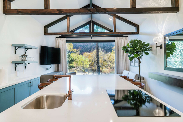 Dining Room 5