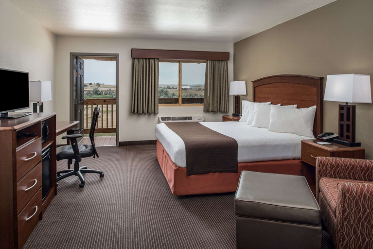 Bedroom 3, AmericInn by Wyndham Belle Fourche, Butte
