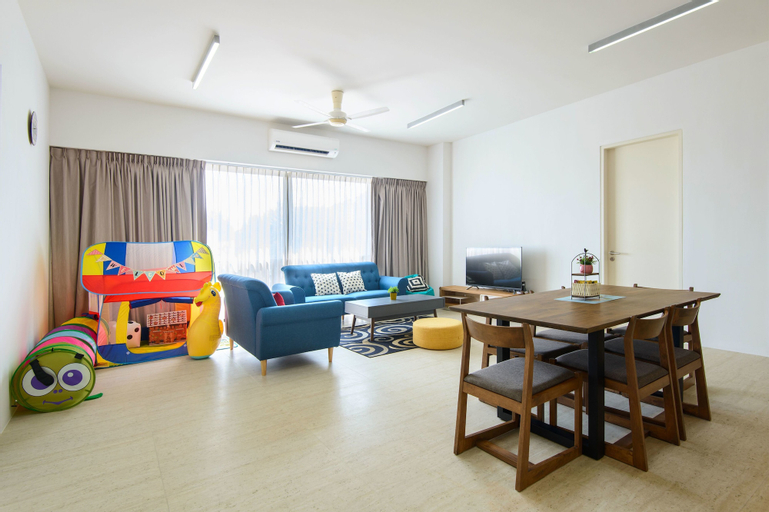 Dining Room 22