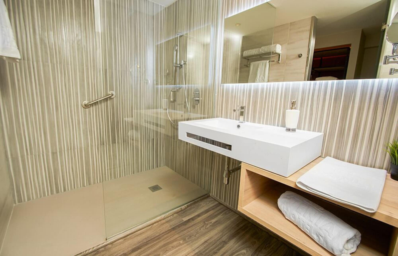 Bathroom 5, Gran Evenia Panama, Panamá