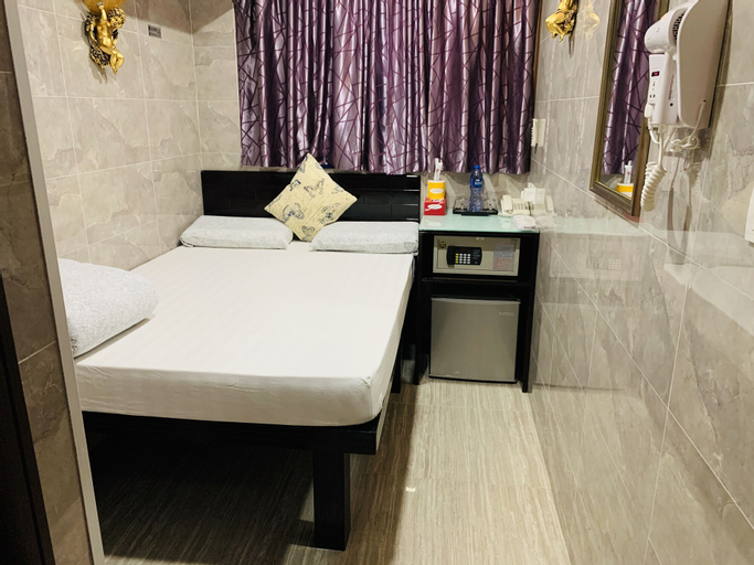 Bedroom 24