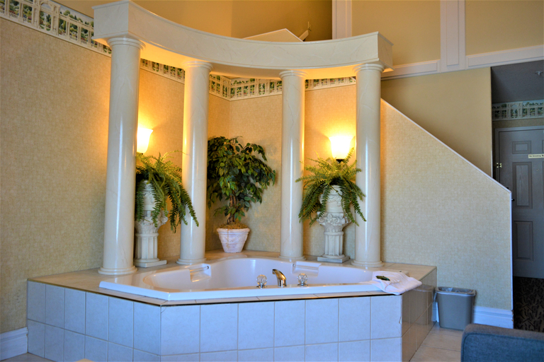 Bathroom 4, Fernie Stanford Resort, East Kootenay