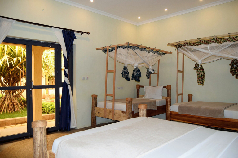 Bedroom 3, Chanya Lodge, Moshi Urban
