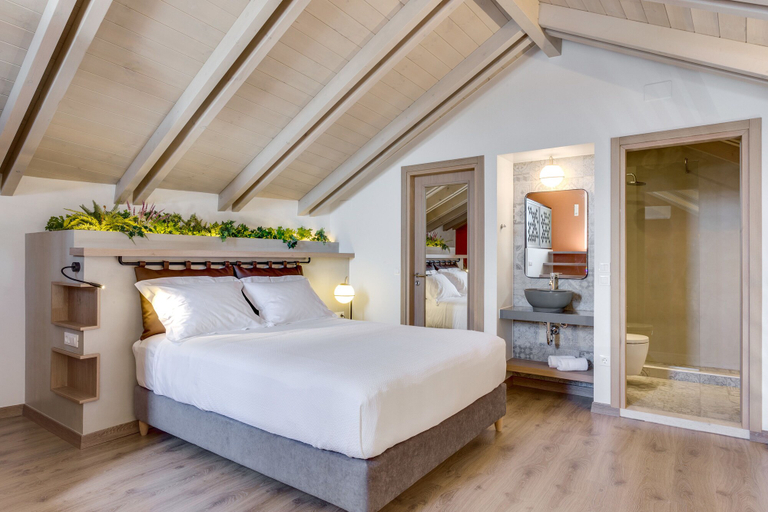 Bedroom 3, 1924 suites, Crete