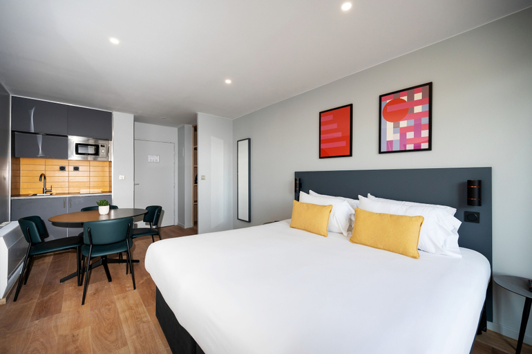Bedroom 5, Staycity Aparthotels, Paris Gare De l'Est, Paris