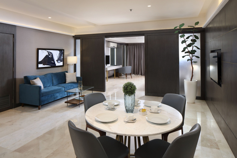 Dining Room 5