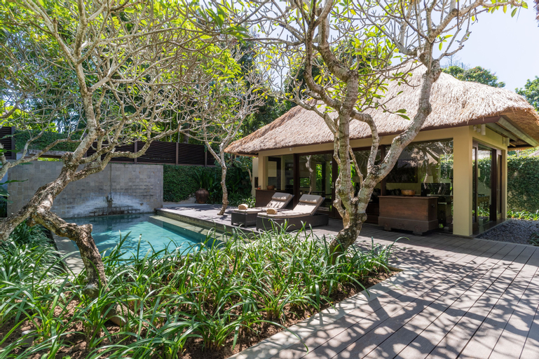 Swimming Pool 10