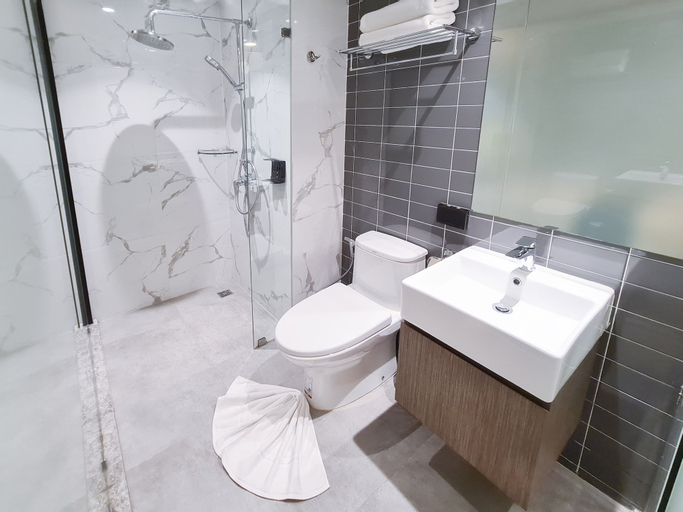 Bathroom 6