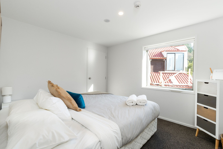 Bedroom 3, Downtown Mountain Paradise - So Central, Queenstown-Lakes