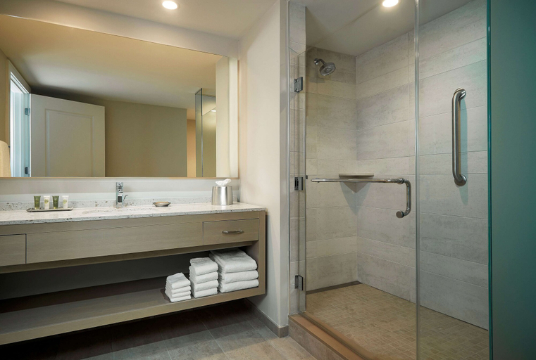 Bathroom 5, Hilton Grand Vacations Club Ocean Enclave Myrtle Beach, Horry