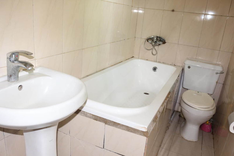 Bathroom 4, Carlcon Hotel, Calabar