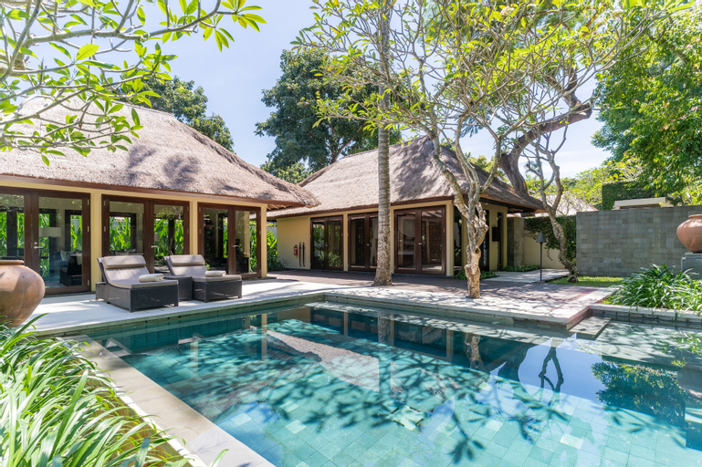 Swimming Pool 1