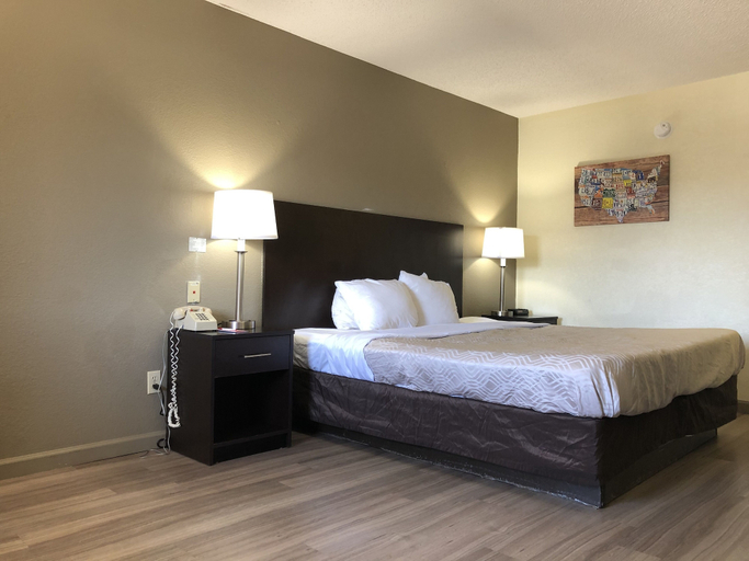 Bedroom 3, Econo Lodge Dothan West, Houston