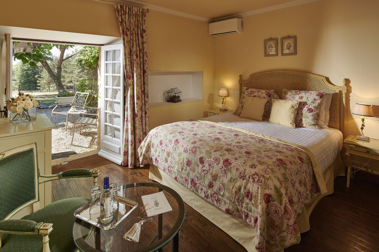Bedroom 3, Hotel La Metairie, Dordogne