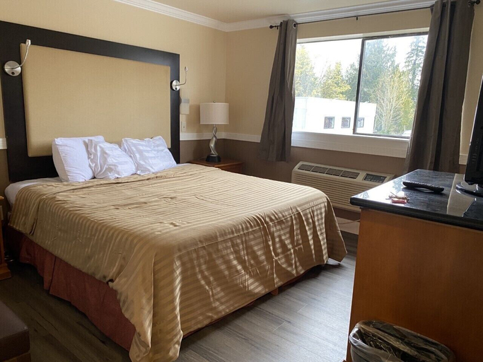 Bedroom 2, Farwest Motel, Snohomish