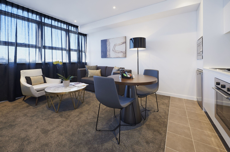 Dining Room 19