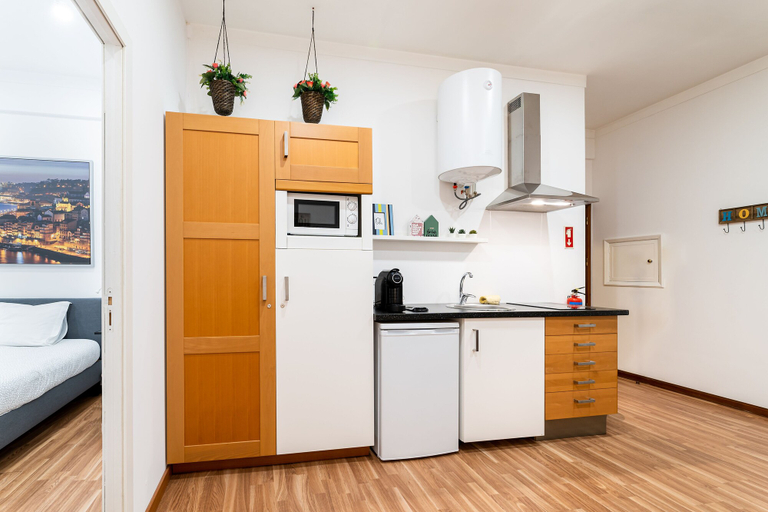 Others 3, PB Bolhão Apartments - Free Parking Downtown, Porto