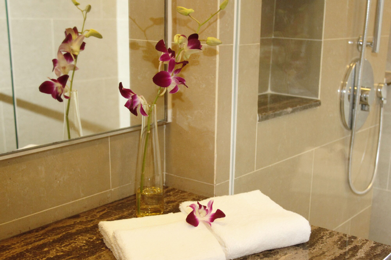 Bathroom 8