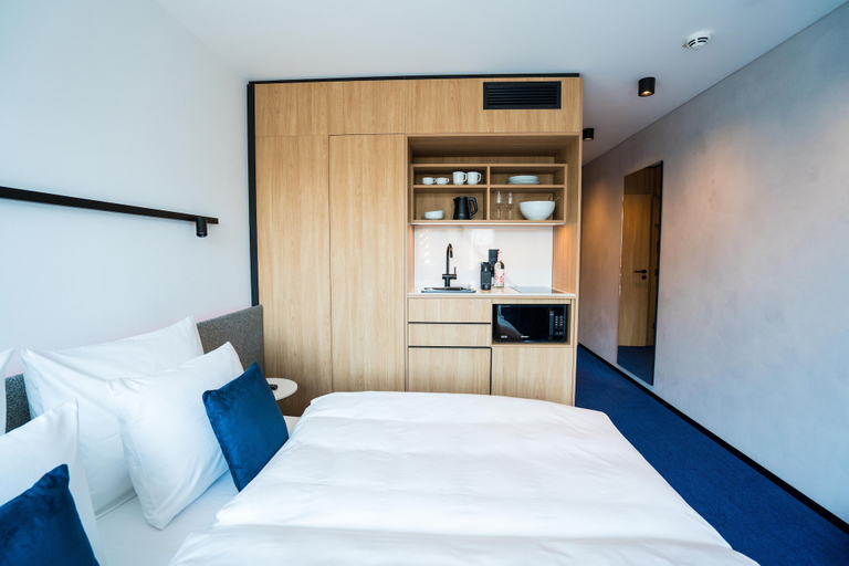 Bedroom 4, GREFIS Hotel, München
