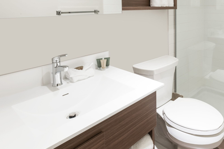 Bathroom 4, Microtel Inn & Suites by Wyndham Kitimat, Kitimat-Stikine