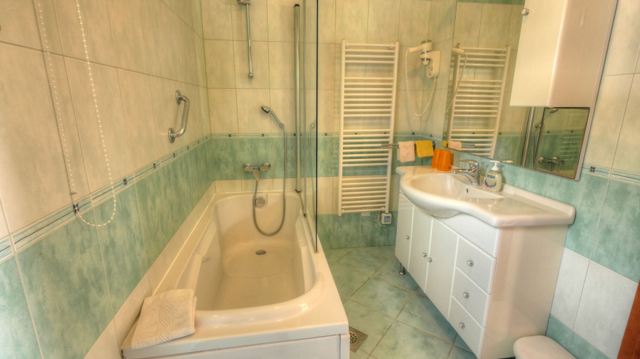 Bathroom 4, Apartment Villa Molina, Župa Dubrovačka