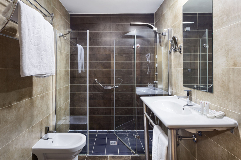 Bathroom 4, Exe Doña Carlota, Ciudad Real