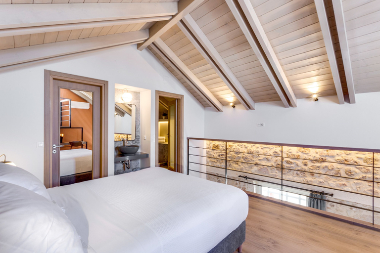 Bedroom 3, 1924 suites, Crete