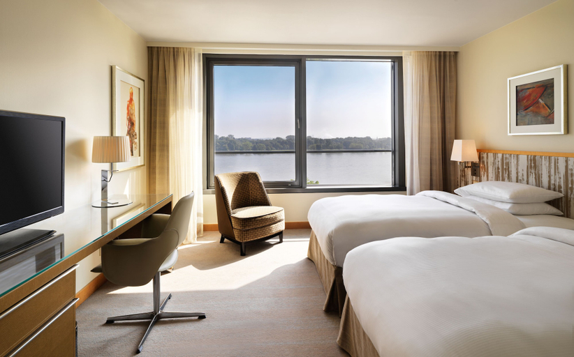 Bedroom 3, Hyatt Regency Mainz, Mainz