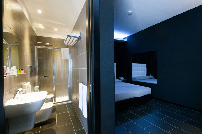 Bathroom 4, Fly Boutique Hotel, Napoli