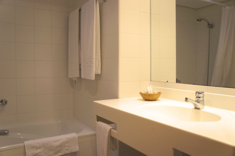 Bathroom 4, Lodomar Spa & Talasoterapia, Murcia