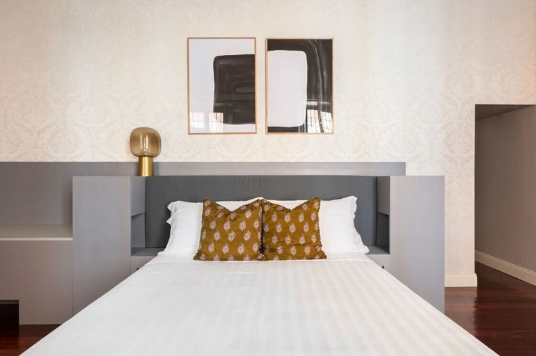Bedroom 5, Croce Apartments, Rome