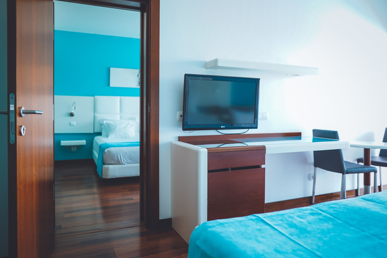 Bedroom 3, Aquashow Park Hotel, Loulé