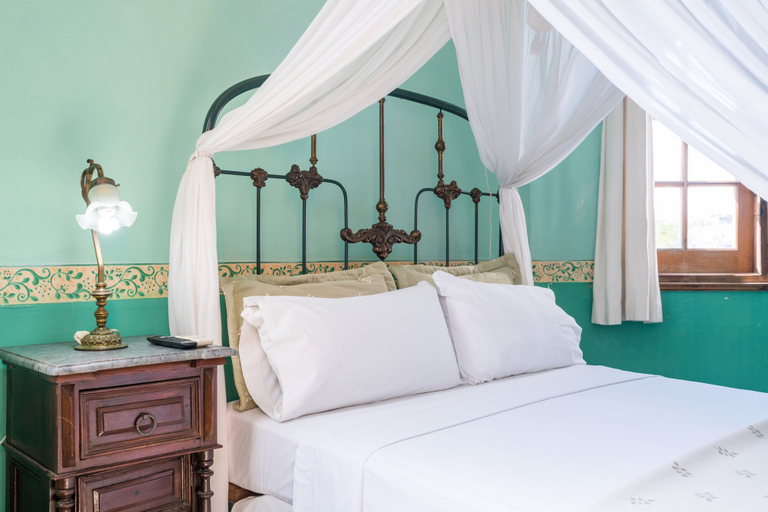 Room 3, La Rosa de Ortega, Cerro