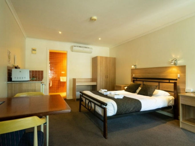 Bedroom 8